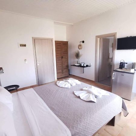 Bed and Breakfast Stalis Drops Экстерьер фото
